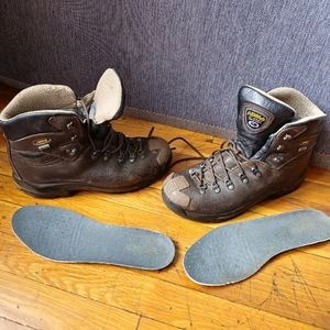 Asolo YPS leather boots with Vibram soles size 10 men's